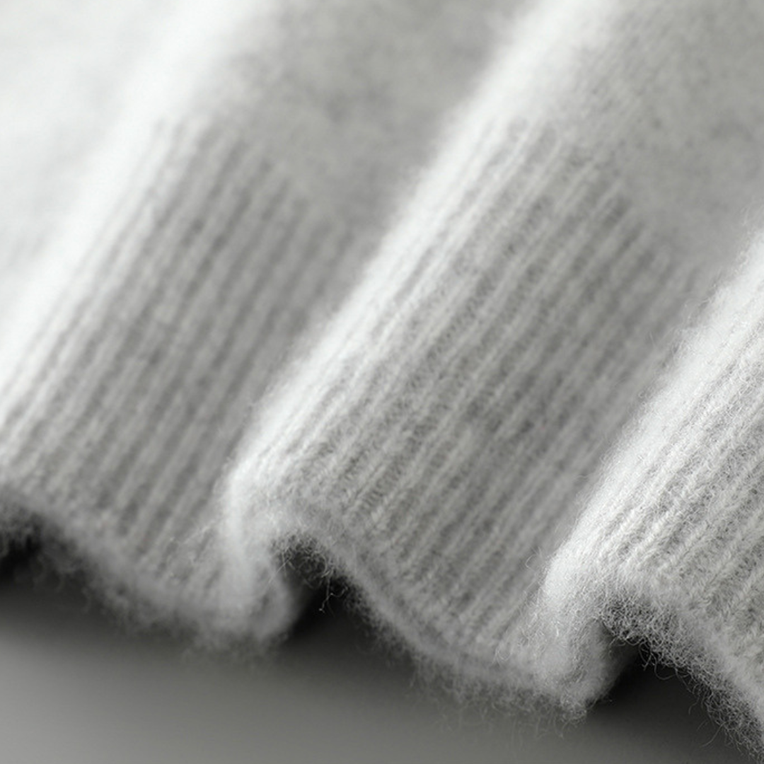 Françoise | Cozy High Neck Sweater