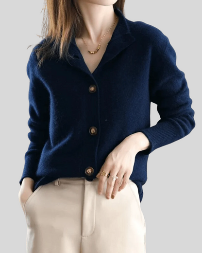 Adèle | Chic Buttoned Cardigan