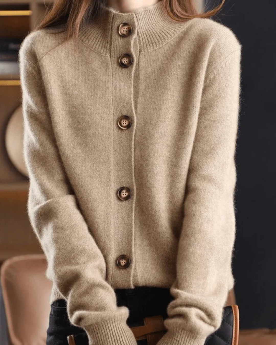 Adèle | Chic Buttoned Cardigan