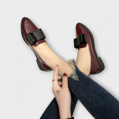 Léonie | Patent Leather Loafers with Bow