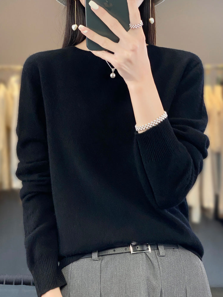 Émilie | Soft Minimalist Sweater