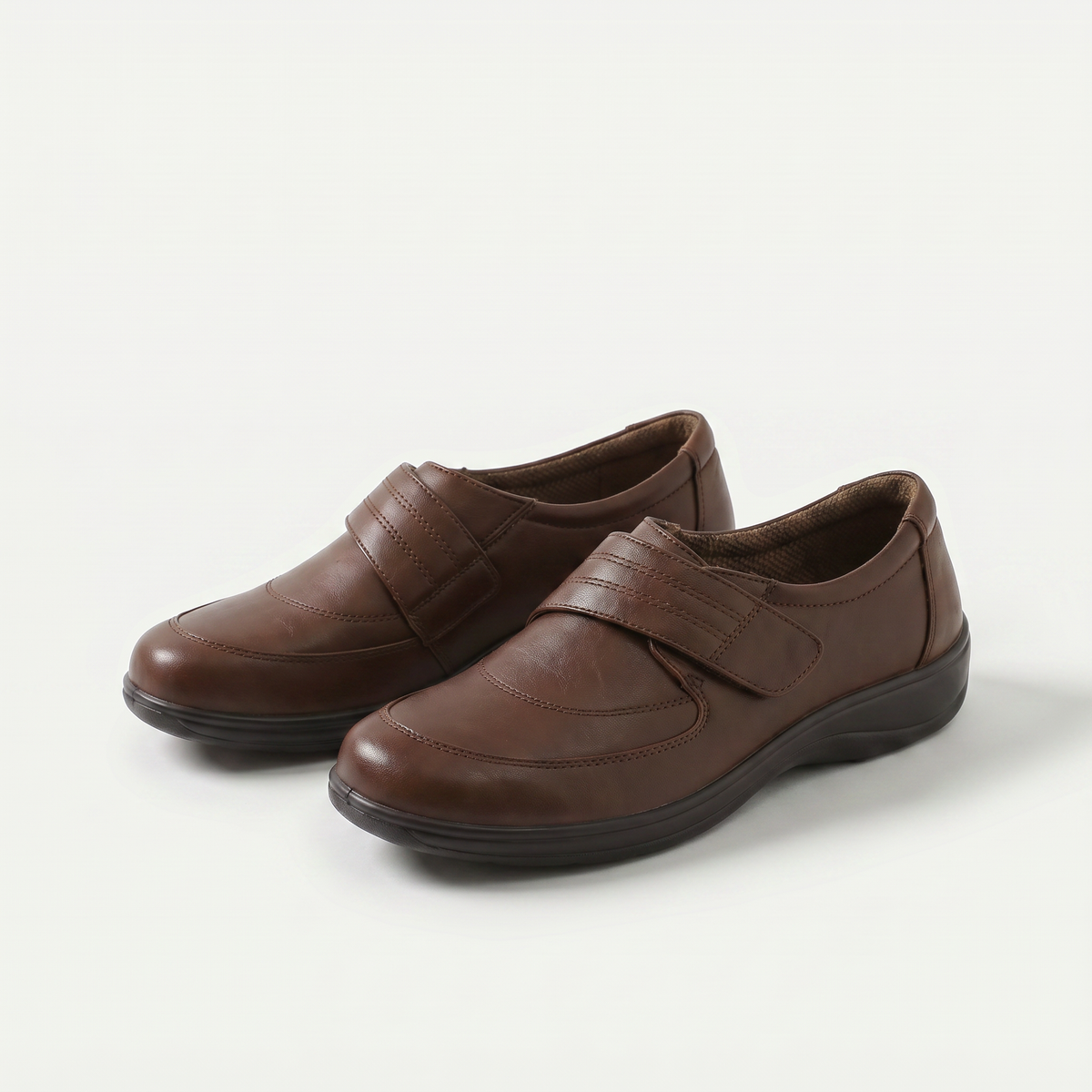 Emily – Soft Warmth in Warm Brown