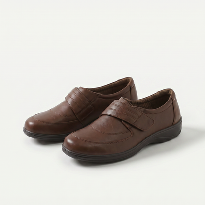 Emily – Soft Warmth in Warm Brown
