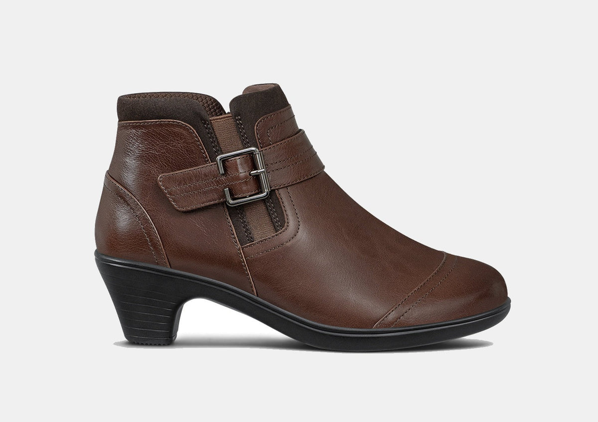 Emma – Natural Warmth in Elegant Brown