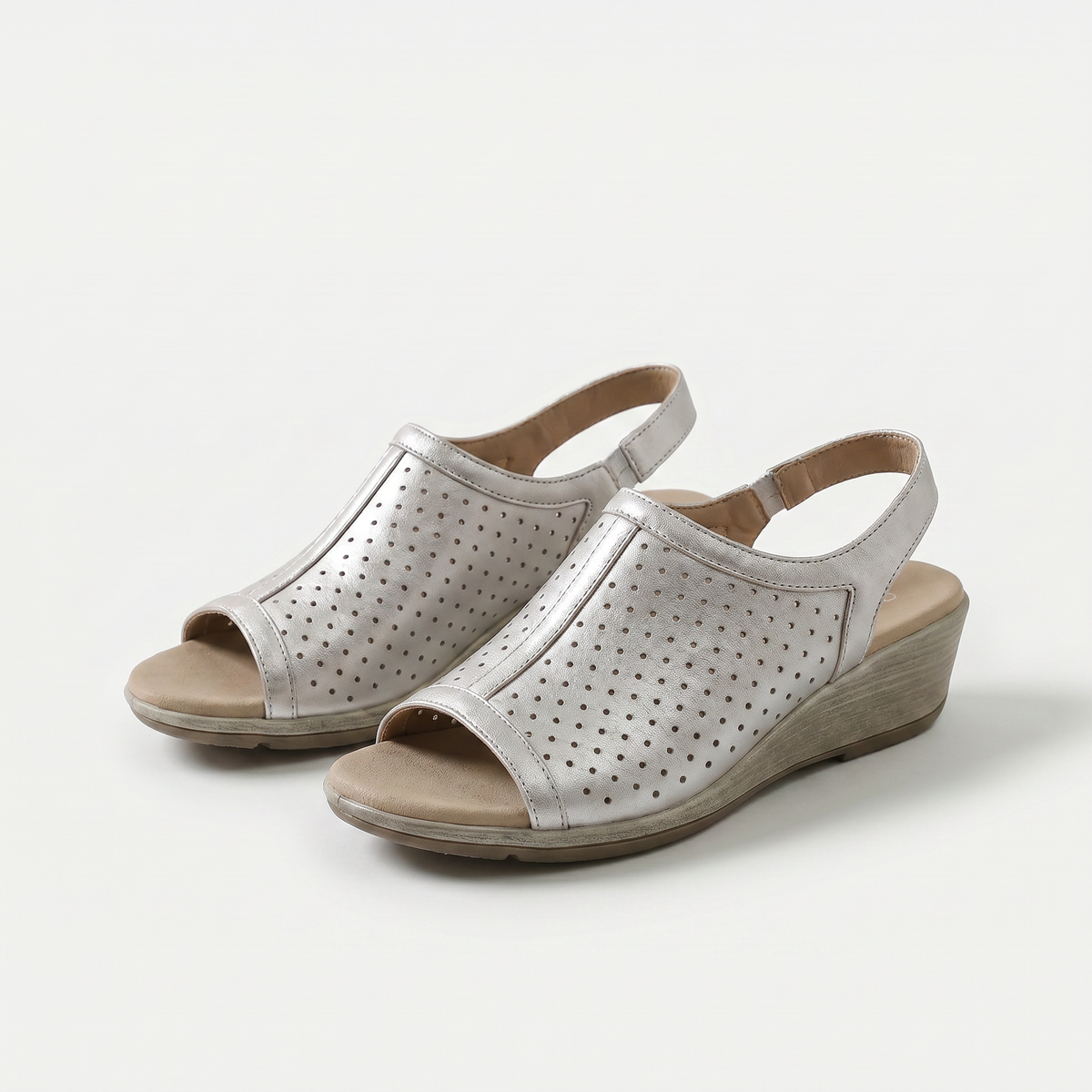 Hazel – Quiet Sophistication in