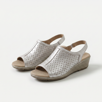 Hazel – Shimmering Elegance